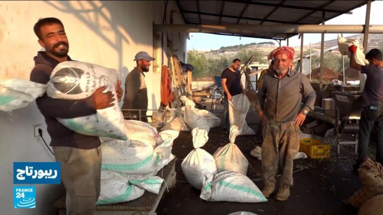 رغم مخاطر الحرب.. سكان من جنوب لبنان يرفضون مغادرة أرضهم.