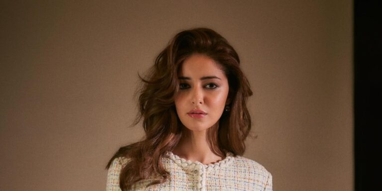 أنانيا بانداي أول سفيرة لـ"شانيل" من الهند.. اكتشفي معنا أسلوبها في اختيار أزيائها الأنيقة
