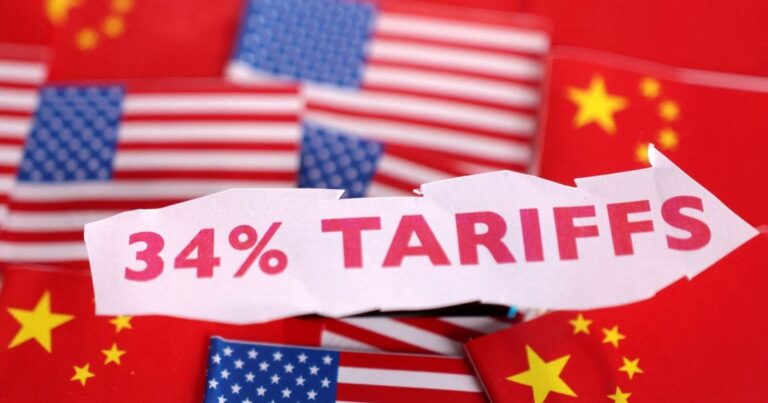 العالم يدرس الرد على جمارك ترمب.. أوروبا تسعى للتفاوض والصين تتعهد بتدابير انتقامية