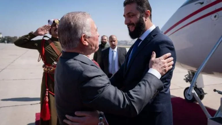 حرب غزة وفّرت على حكومة حسّان مواجهات قاسية حرب غزة وفّرت على حكومة حسّان مواجهات قاسية