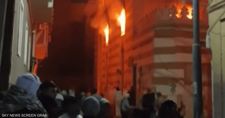 فيديو حريق في الجامع الأموي بدمشق.. ما حقيقة الحادث؟