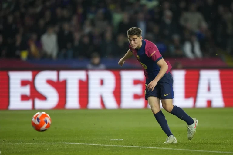 نجم برشلونة يفاجئ بعد التعادل مع بيتيس »