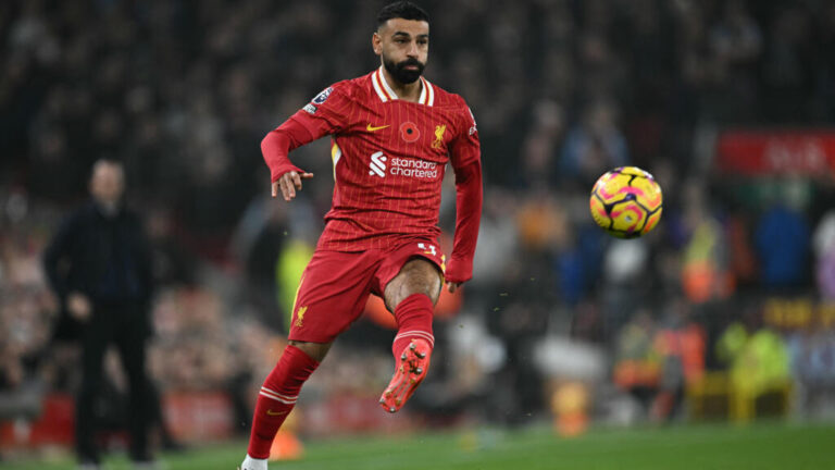 نجم ليفربول محمد صلاح يضع حدا للتكهنات ويجدد عقده مع “الريدز” لموسمين إضافيين نجم ليفربول محمد صلاح يضع حدا للتكهنات ويجدد عقده مع "الريدز" لموسمين إضافيين