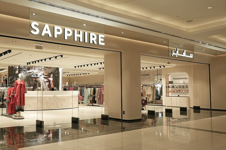 يفتح Sapphire أول متجر للإمارات العربية المتحدة في City Centre Sharjah ، مما يجلب أزياء جنوب آسيا إلى المنطقة