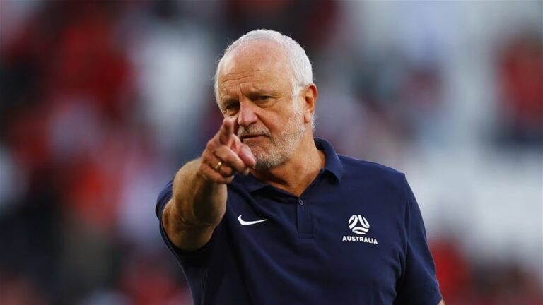 الأسترالي غراهام أرنولد قاب قوسين أو أدنى من تدريب المنتخب العراقي
