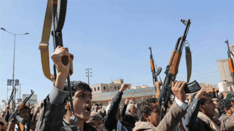 الحوثيون يعلنون فرض حظر بحري على ميناء حيفا “الإسرائيلي” الحوثيون يعلنون فرض حظر بحري على ميناء حيفا “الإسرائيلي”