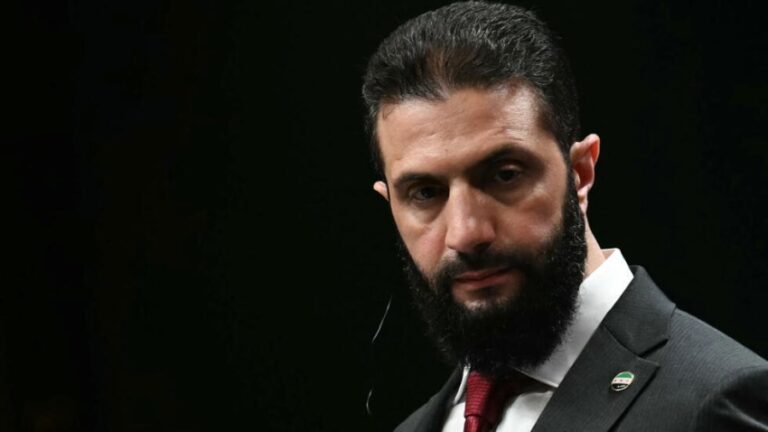 "الشرع" وهاجس الضمانات.. الإطار ينفي طلب الرئيس السوري ضمانة أمريكية لحضور قمة بغداد » وكالة بغداد اليوم الاخبارية