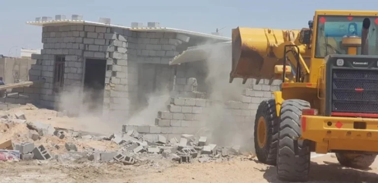 بؤر مخدرات أم بيوت فقراء؟.. إزالة التجاوزات تفجّر أزمة سياسية في البصرة » وكالة بغداد اليوم الاخبارية بؤر مخدرات أم بيوت فقراء؟.. إزالة التجاوزات تفجّر أزمة سياسية في البصرة » وكالة بغداد اليوم الاخبارية