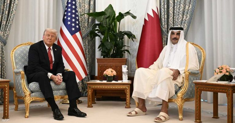 ترامب يشيد برخام الديوان الأميري القطري.. "مثالي.. بيرفيكتو"