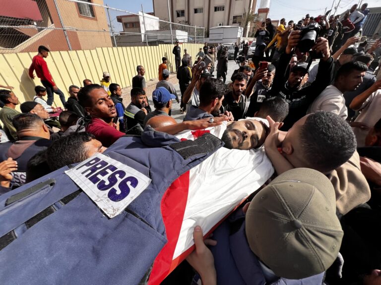 حصيلة الشهداء الصحفيين في غزة ترتفع إلى 217 | أخبار