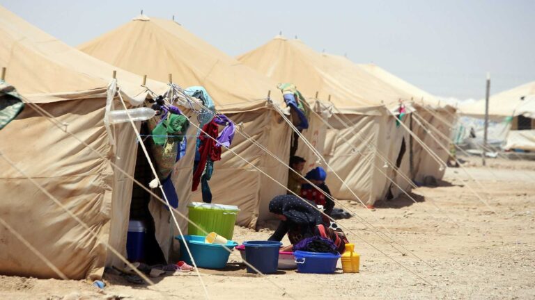 سنجار مهيأ لعودة النازحين.. "اليكتي" يدعم "اغلاق المخيمات" ويشكك بنوايا المطالبين بإبقائها » وكالة بغداد اليوم الاخبارية