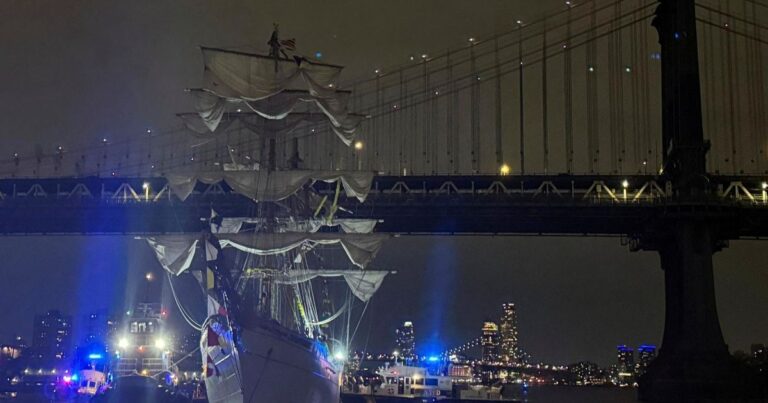 "نهاية هادئة".. غرق سفينة حربية أميركية قديمة قبل مناورة بالذخيرة الحية