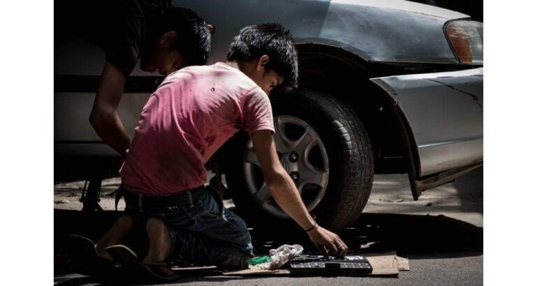 مقابل 7 آلاف يوميًا.. “العمالة” تنهش جسد الطفولة.. “إنذار داخل العراق” » وكالة بغداد اليوم الاخبارية مقابل 7 آلاف يوميًا.. "العمالة" تنهش جسد الطفولة.. "إنذار داخل العراق" » وكالة بغداد اليوم الاخبارية