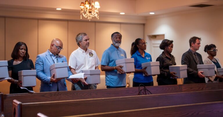 نيو أورليانز يحمل دفن الأميركيين الأفارقة الذين أعادوا إلى الوطن الذين تم استخدام جماجمهم في الأبحاث العنصرية