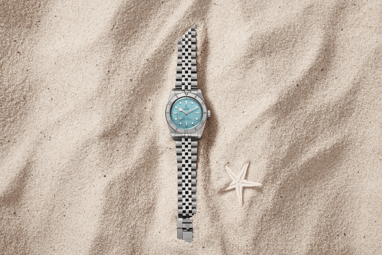 Tudor’s Black Bay 54 ‘Lagoon Blue’ هي ساعة الغوص الجاهزة في الصيف Tudor's Black Bay 54 'Lagoon Blue' هي ساعة الغوص الجاهزة في الصيف