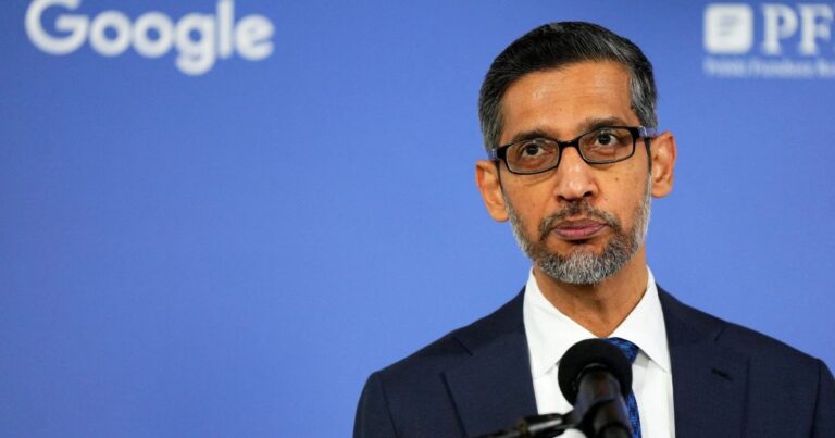 “ألفابت” تتوقع استمرار توظيف المهندسين حتى 2026 جوجل تعتزم استئناف قرار بشأن مكافحة احتكار البحث عبر الإنترنت