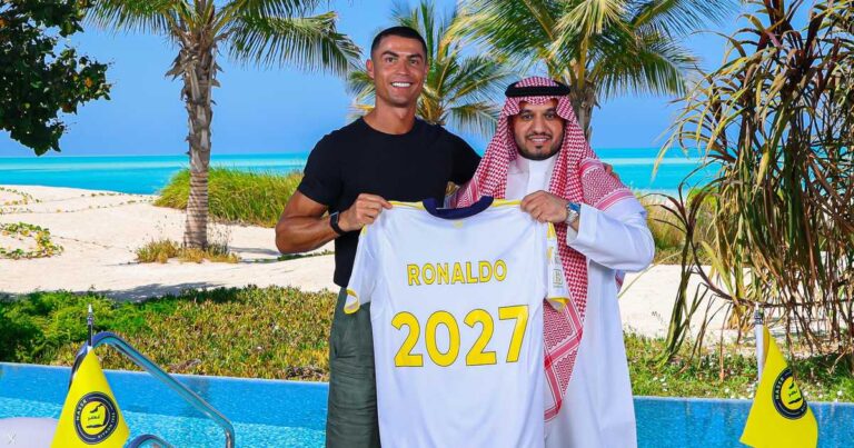 "النصر إلى الأبد".. رونالدو يعلن الاستمرار في السعودية