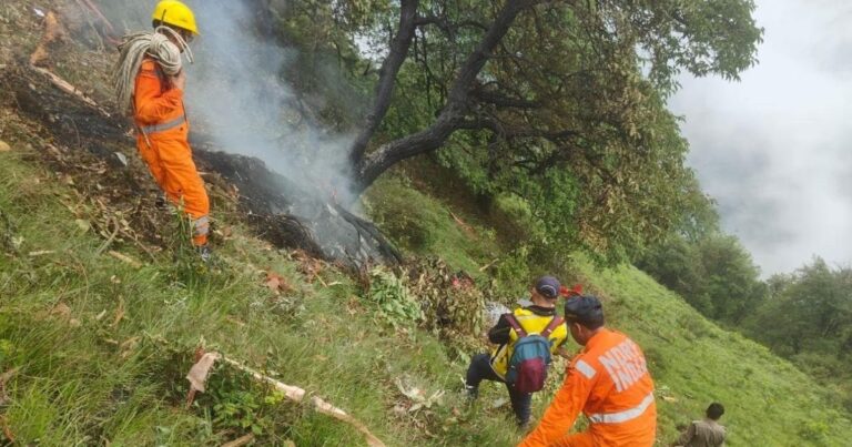 تحطم مروحية شمال الهند يودي بحياة 7 أشخاص تحطم مروحية في نهر هدسون بنيويورك يودي بحياة 6 ركاب