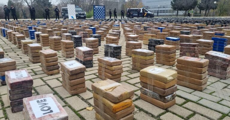 "طريق الكوكايين السريع" ينقل المخدرات إلى أكبر موانئ أوروبا