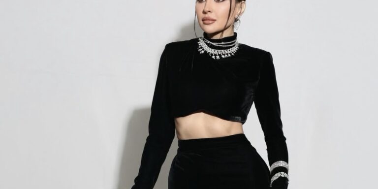 جيسي عبدو نجمة مسلسل “بالدم” بين الإطلالات الكاجوال وأزياء المناسبات .. بالصور جيسي عبدو نجمة مسلسل "بالدم" بين الإطلالات الكاجوال وأزياء المناسبات .. بالصور