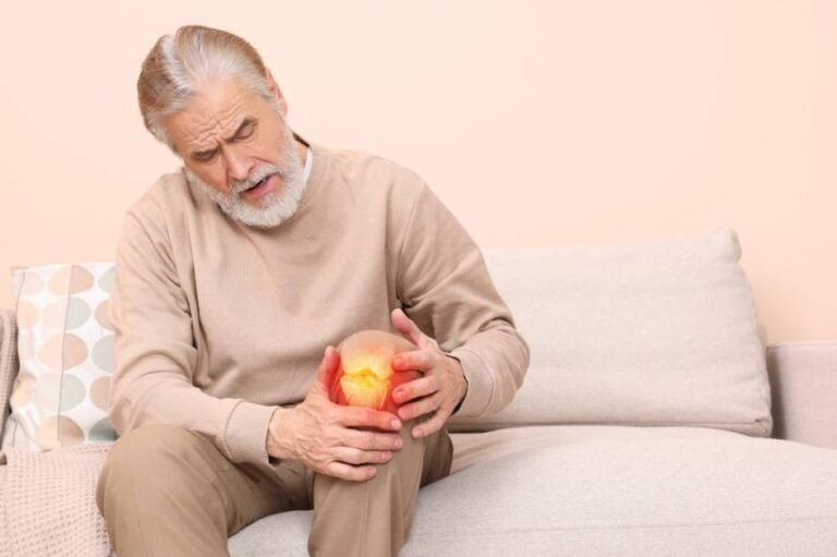 خشونة الركبة.. تآكل الغضروف وتدهور وظيفة المفصل خشونة الركبة.. تآكل الغضروف وتدهور وظيفة المفصل