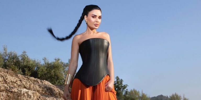 رغم عشقها للون الأسود..كيف تعبر سيرين عبدالنور عن أناقتها بالألوان الزاهية في مختلف المواسم؟