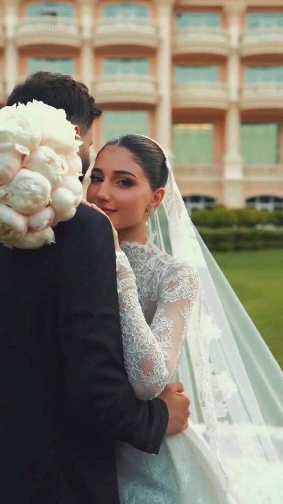 فستان زفاف شيرين بيوتي… وكل تفاصيل إطلالتها الساحرة فستان زفاف شيرين بيوتي... وكل تفاصيل إطلالتها الساحرة