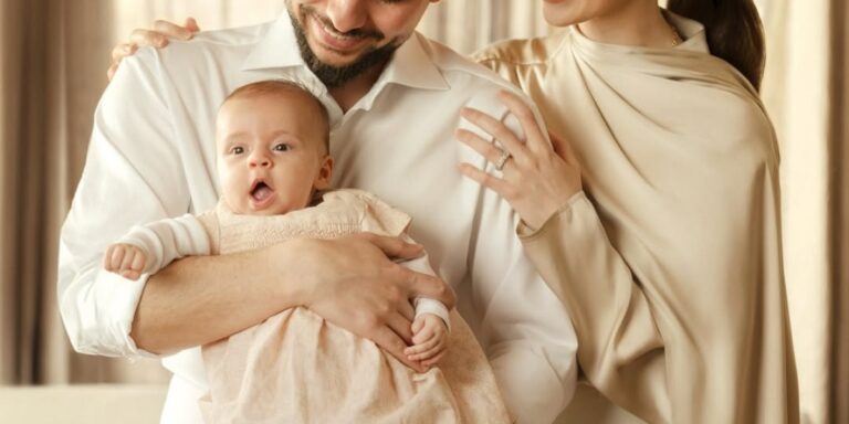 في الذكرى الثانية لزواجهما.. تألق دائم للأميرة رجوة برفقة الأمير الحسين وإطلالاتهما المتوافقة تسرد قصة حبهما الملكية