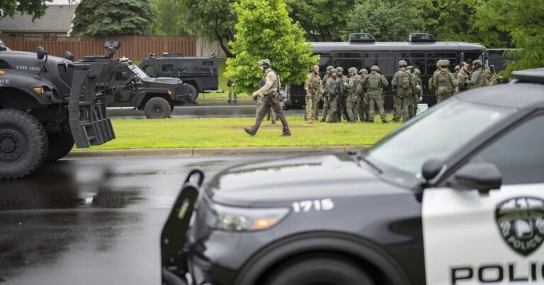 مسلح يقتل مشرعة ديمقراطية وزوجها بولاية مينيسوتا أميركا.. ضحايا ومصابون في إطلاق نار بجامعة ولاية فلوريدا