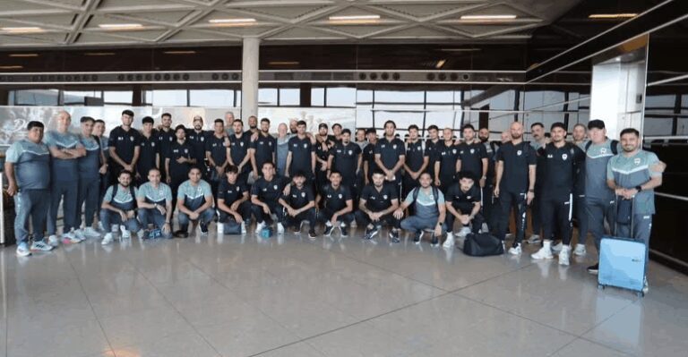 منتخب العراق يصل عمان لمواجهة الأردن و"آل علي" يقود اللقاء