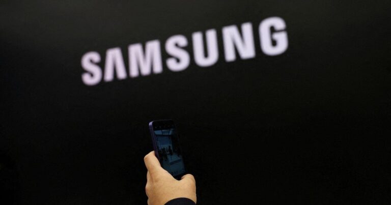 هاتف سامسونج ثلاثي الطي.. إحباط من تسريبات تقنية الشحن سامسونج S26 ألترا سيأتي أنحف والفضل لمستشعر الكاميرا الجديد