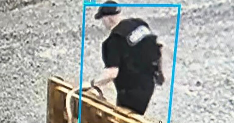 أطلق موظفو سجن أركنساس النار بعد هروب “الشيطان في أوزاركس” أطلق موظفو سجن أركنساس النار بعد هروب "الشيطان في أوزاركس"