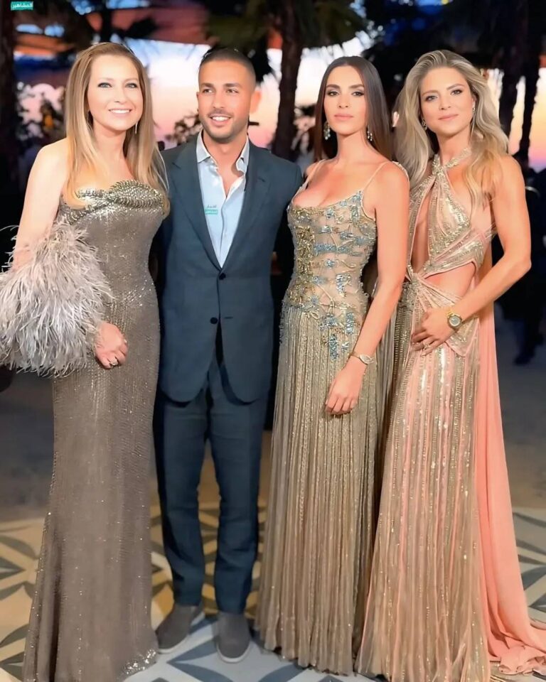 إطلالات النجوم
                        أناقة الديسكو تتجلّى في الليلة الثالثة من زفاف سيليو صعب وزين قطامي: نجمات آل صعب والمشهورات يخطفن الأنظار
                        
                            21 تموز 2025