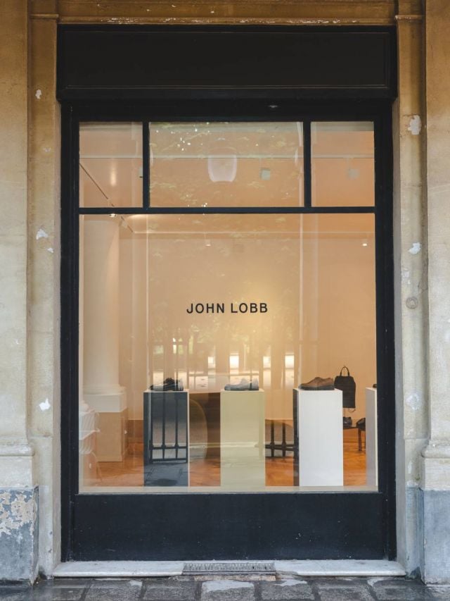 اكسسوارات
                        مجموعة jOHN LOBB لربيع/صيف 2026: تصاميم متجذّرة في التقاليد البريطانية
                        
                            30 حزيران 2025 اكسسوارات
                        مجموعة jOHN LOBB لربيع/صيف 2026: تصاميم متجذّرة في التقاليد البريطانية
                        
                            30 حزيران 2025