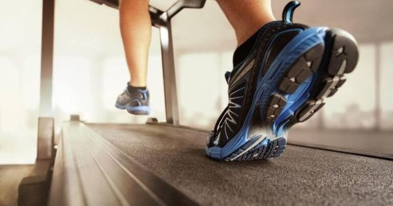 مستوحى من IronMan.. روبوت لمساعدة مرضى الشلل النصفي على المشي