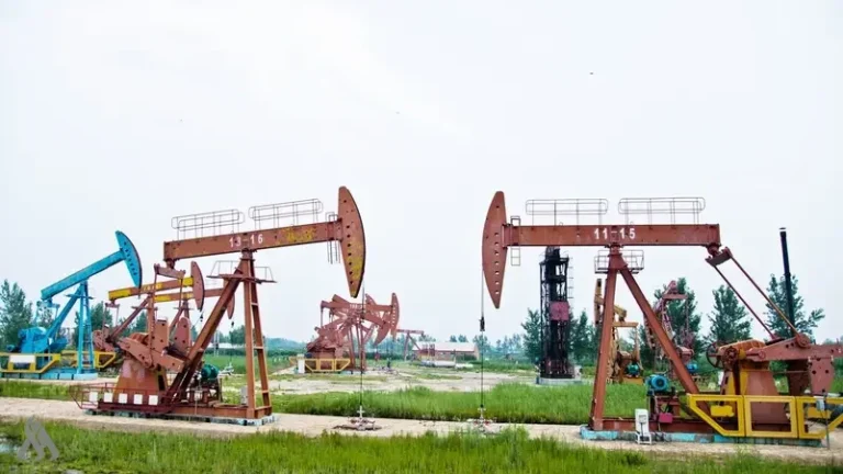 انخفاض أسعار النفط في الأسواق العالمية