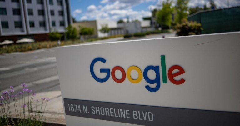 ماسك يكشف عن "جروك 4" مع تسارع تطوير الذكاء الاصطناعي