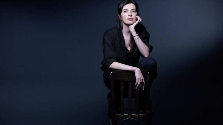 بين أنتيغون وإيدن في مهرجان أفينيون… الفرنسية العراقية تمارا السعدي تروي معاناة أطفال دور الرعاية بين أنتيغون وإيدن في مهرجان أفينيون... الفرنسية العراقية تمارا السعدي تروي معاناة أطفال دور الرعاية