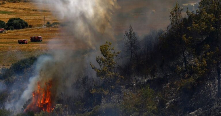 تركيا تجلي الآلاف من السكان بسبب حرائق الغابات تركيا: دمشق طلبت دعماً رسمياً من أنقرة لتعزيز قدراتها الدفاعية