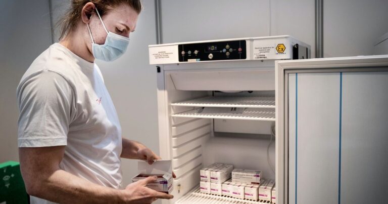 تقرير تزايد اعتماد شركات أدوية عالمية على تكنولوجيا الصين ترمب يعلن عزمه توقيع أمر تنفيذي لخفض أسعار الأدوية للأميركيين بين 30 إلى 80%