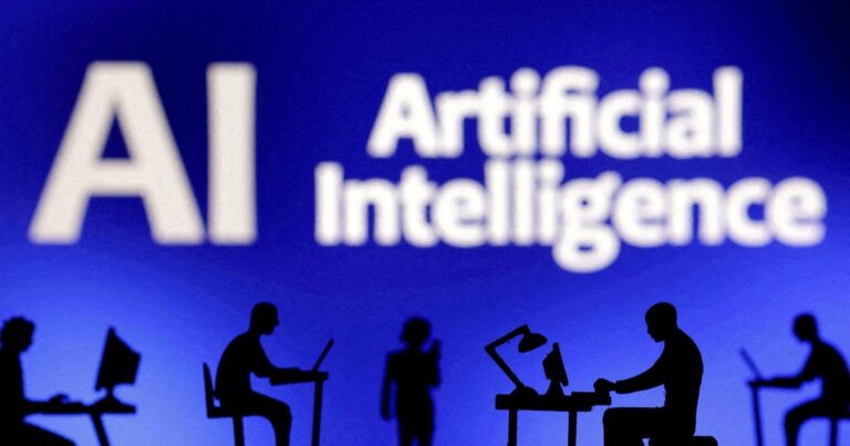 دراسة: الذكاء الاصطناعي يبطئ بعض مطوري البرمجيات ذوي الخبرة مساعد برمجة بالذكاء الاصطناعي يجذب مليون مستخدم تلقائياً