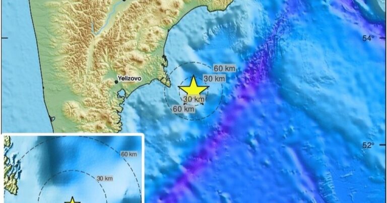 زلزالان يضربان أقصى شرق روسيا وتحذيرات أميركية من تسونامي زلزال بقوة 7.6 درجة يضرب البحر الكاريبي وتحذير من "تسونامي"