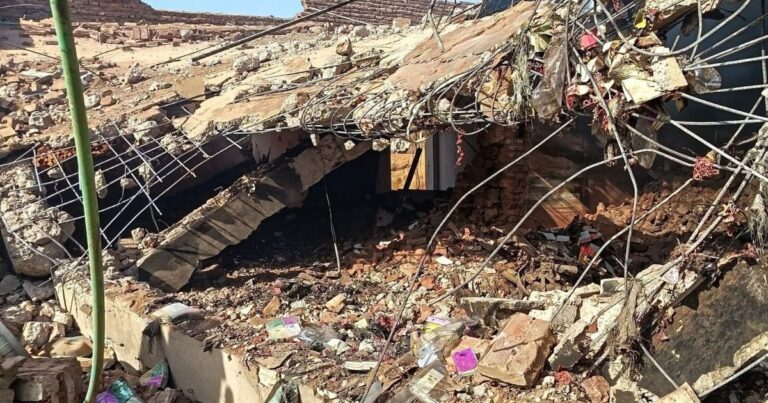 السودان.. عشرات الضحايا والمصابين إثر تحطم طائرة تابعة للجيش