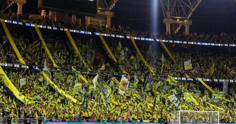 شاهد.. جورجي جيسوس "يبدأ العمل" مع ناديه الجديد النصر