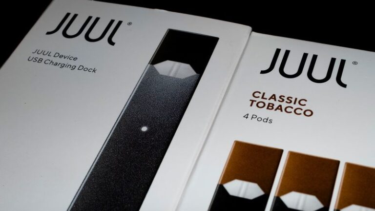 يحصل Juul على موافق على FDA لمواصلة بيع السجائر الإلكترونية للتبغ و Menthol