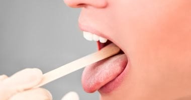 6 علامات تظهر على فمك تشير إلى مشكلات صحية.. و6 نصائح مهمة 6 علامات تظهر على فمك تشير إلى مشكلات صحية.. و6 نصائح مهمة