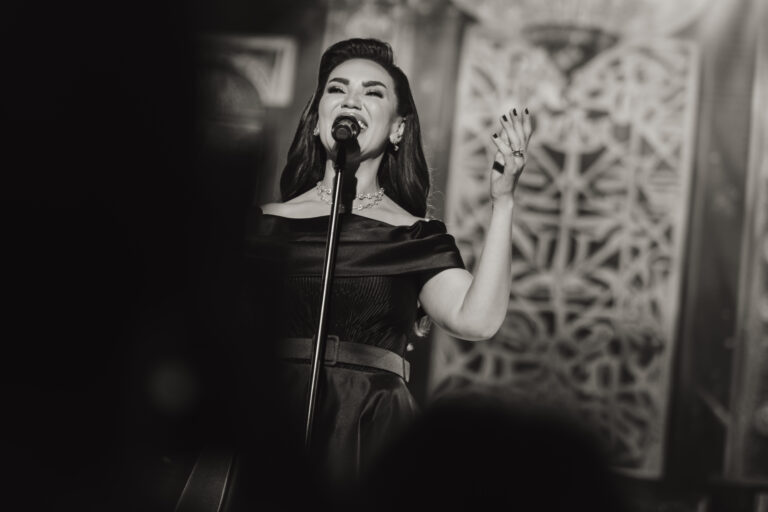 من النيل إلى قرطاج: مي فاروق تُحيي خمسينية أم كلثوم بصوت يأسر القلوب