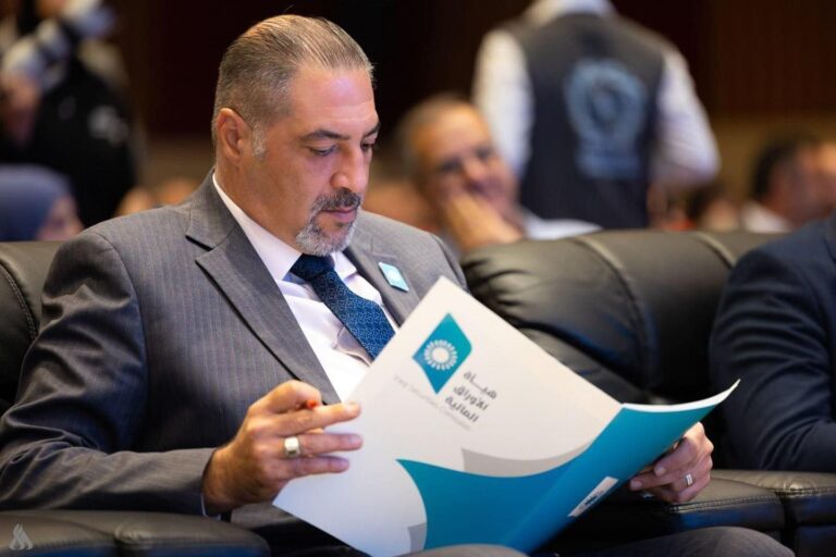 إدراج 19 شركة وإصدار دليل الحوكمة.. الأوراق المالية تفصل إنجازاتها خلال عامين