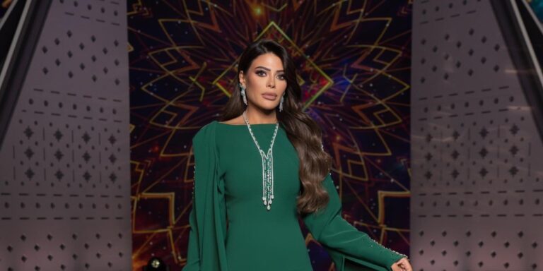 إطلالات أنيقة باللون الأخضر تناسب الاحتفال بيوم التأسيس 2025 من وحي أحدث ظهور للنجمات