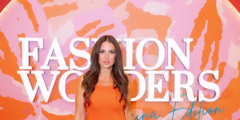 إطلالات درة بصيف 2025 ملهمة للنساء.. فضلت الأزياء الهادئة المريحة إطلالات درة بصيف 2025 ملهمة للنساء.. فضلت الأزياء الهادئة المريحة